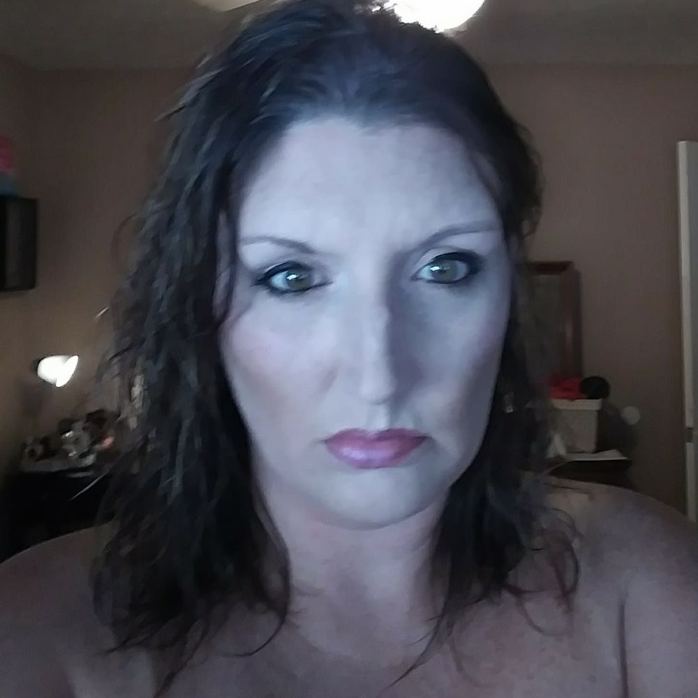 Meet your Posher, Angie